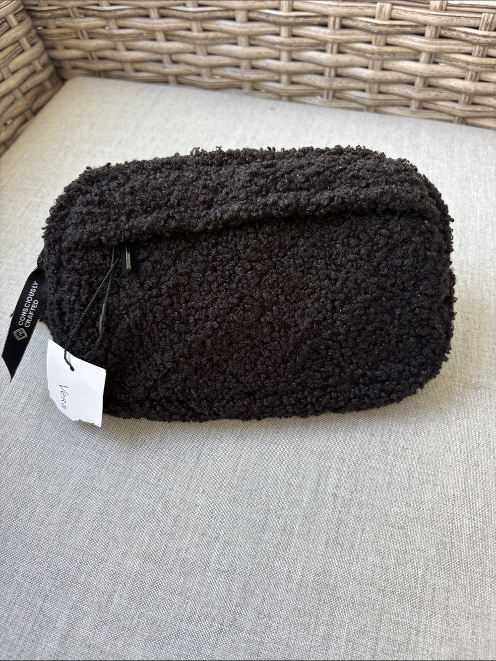 Vera Bradley Black Sherpa Crossbody mini Belt Bag with Floral Lining (39469-481)